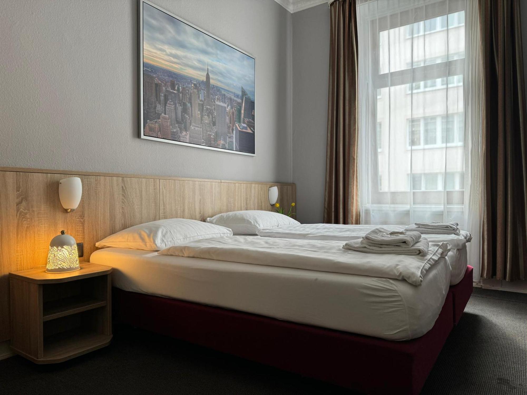 Hotel Kieler Hof Am Hauptbahnhof - Hamburg Central Station Exteriör bild